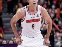 包含NBA常规赛今晨走向成谜；深圳男篮状态回暖；压力陡增；资深球员宣示担当的词条-必威平台