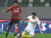 关于山东泰山训练开放日，冲刺阶段临场应变引欢呼，亚冠在即，更衣室氛围转暖的信息-必威网页版